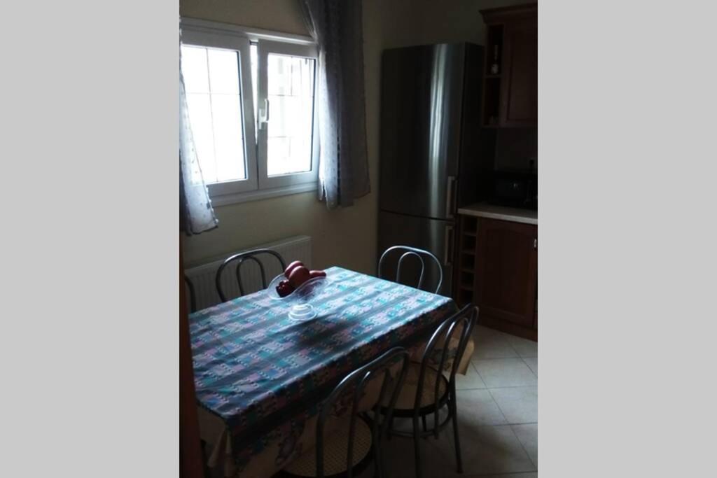 Υπεροχη Διαμονη... Achílleion Buitenkant foto